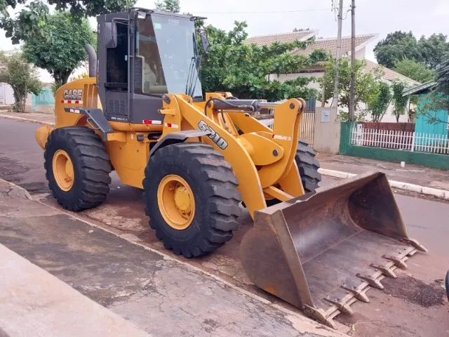 PÁ CARREEGADEIRA CASE 6210  2016