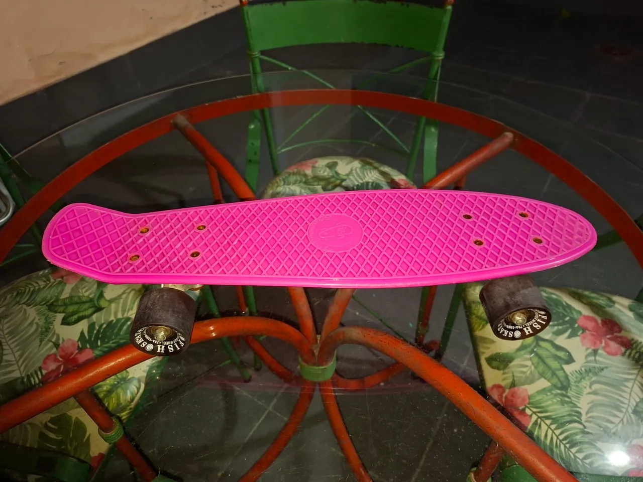 Skate Mini Cruiser Fish Skateboards Rosa