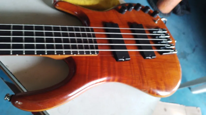 Vendo baixo Modelo kenesmitrhe captadores emg dc45 circuito mlagus som incrível