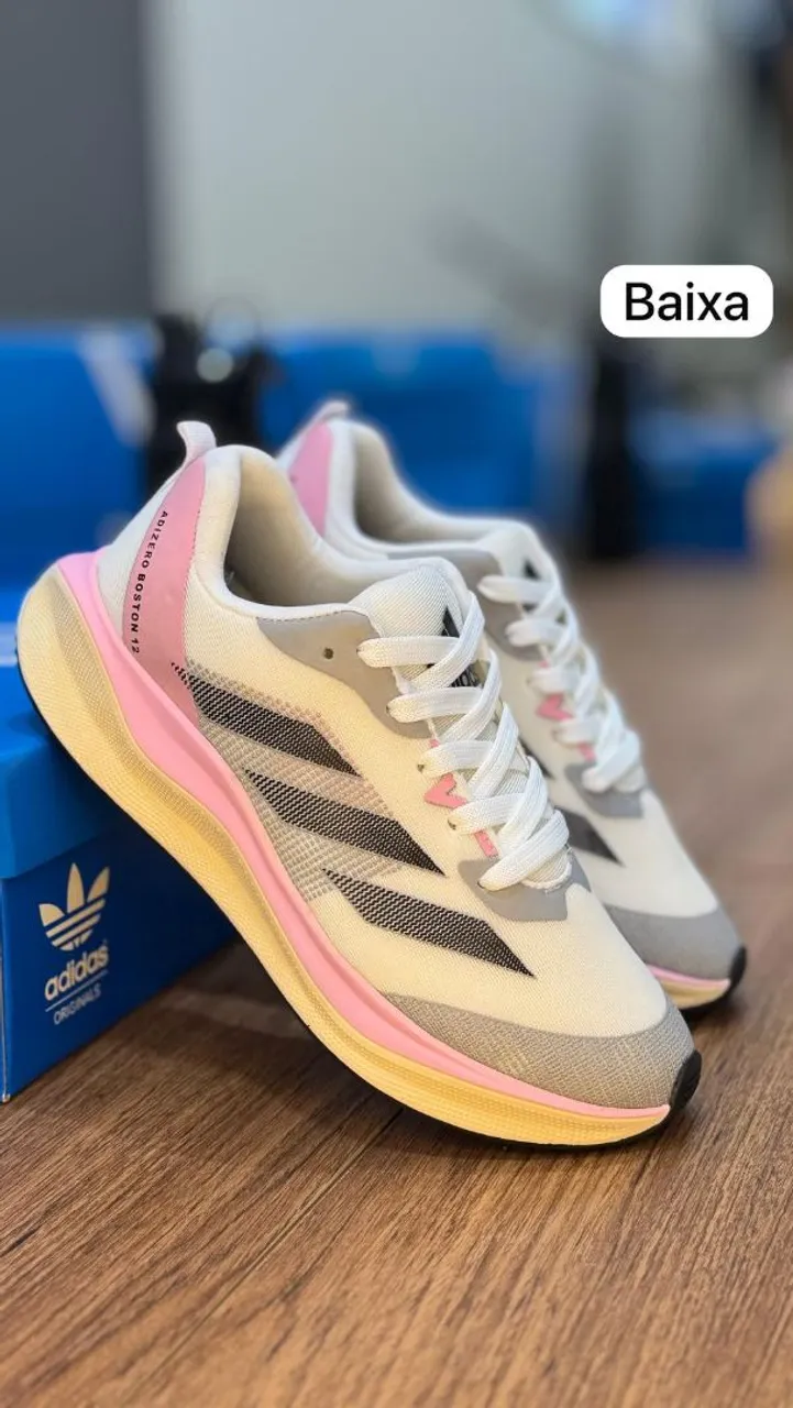 Adidas Adizero Boston 12 - Leveza e Performance