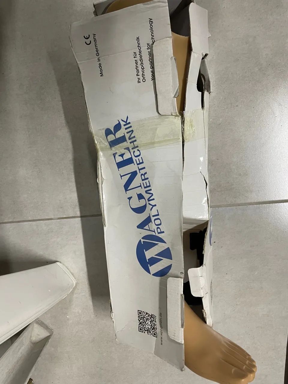 Prótese esquerda de titânio 1 mês de uso  - Foto 2