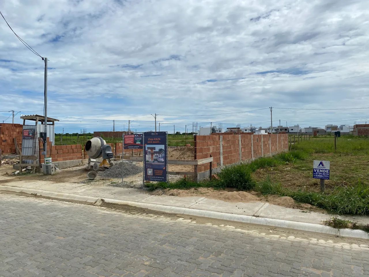Terreno no acesso controlado, 8x20, com 160m2, próximo a pista principal e o condominio 2 - Foto 2