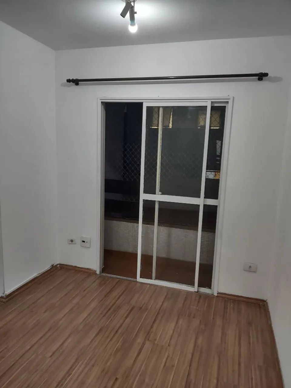 Imóvel para aluguel com 32 m2 com 1 quarto e garagem em Barra Funda - São Paulo - SP