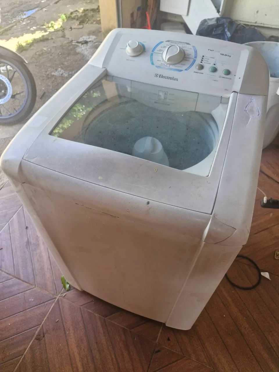 Máquina de lavar Electrolux 12kg funciona perfeitamente retirada novo gama  - Foto 4