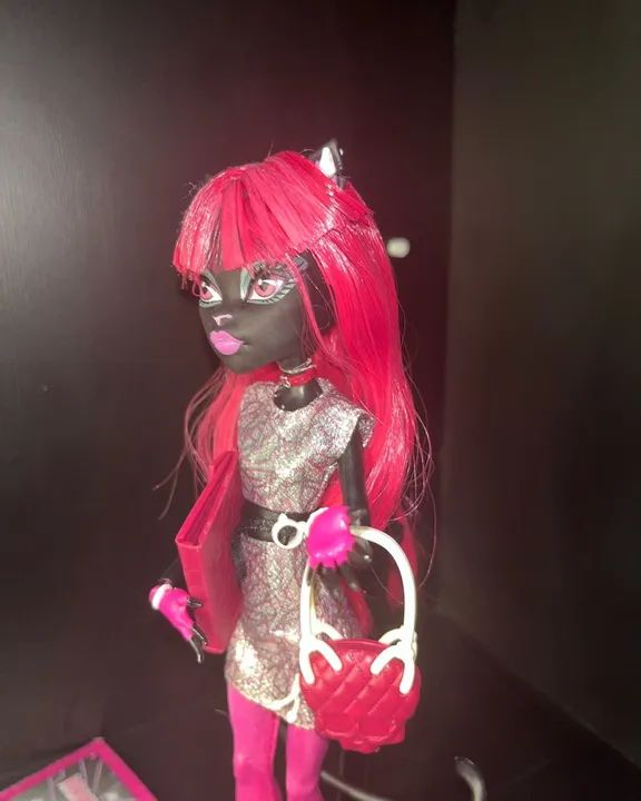 Boneca Monster High Catty Noir - Foto 4
