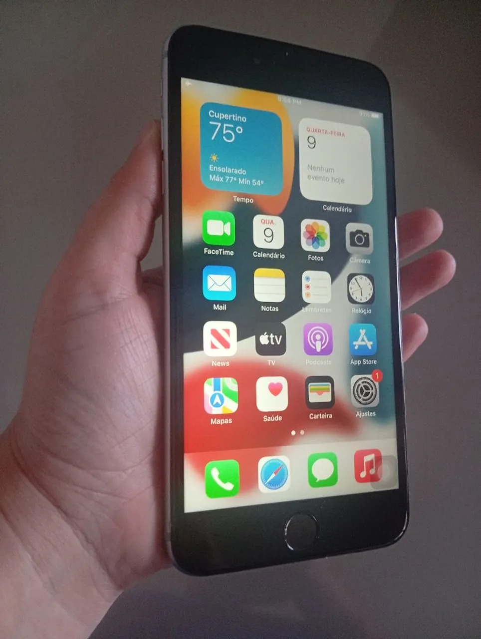 iPhone 6s Plus 128GB - Prata/Preto