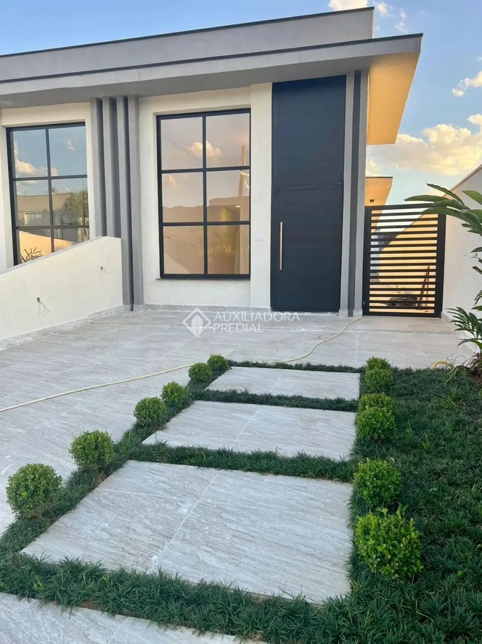 Casa Térrea em condomínio fechado, Bertioga/SP, com 144 m² de área construída