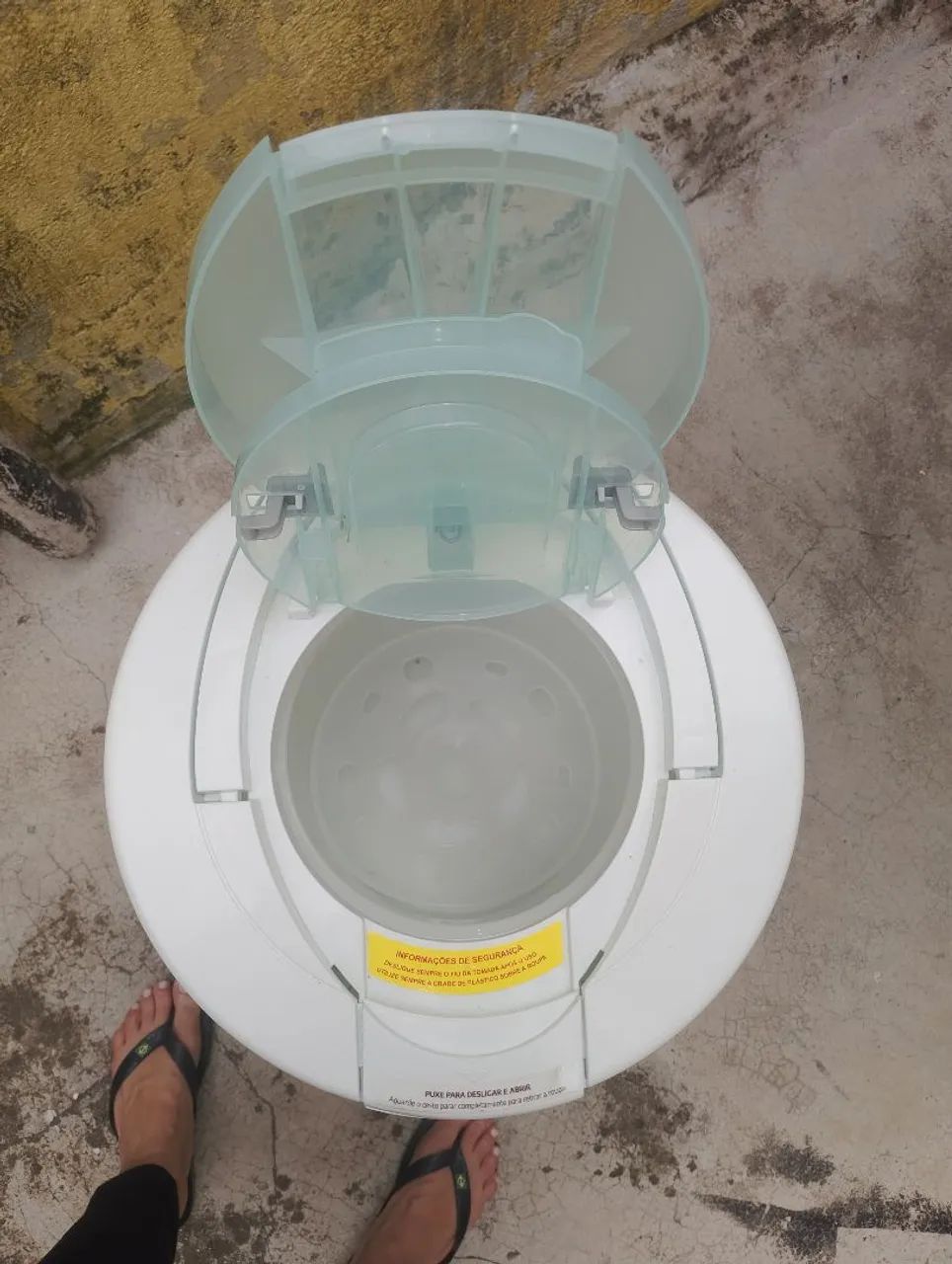 Vendo Centrifuga Usada .Pouco tempo de uso.Esta funcionando perfeitamente.Obs Não entrego  - Foto 2
