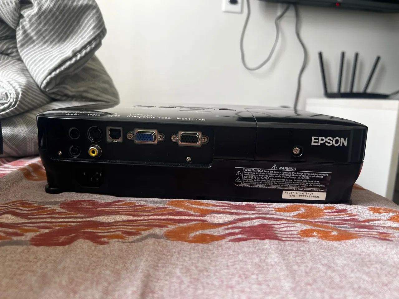 Projetor Epson Powerlite S10+ H369A - Foto 3