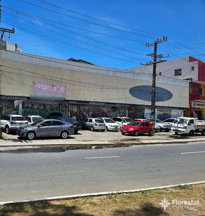 Lojão na Avenida Centenário, com 943m², para venda ou locação