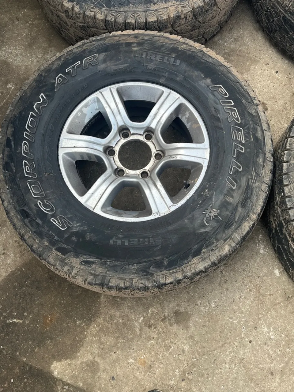 Jogo de Rodas da RANGER/ S10 e Pneus Pirelli Scorpion ATR Aro 16