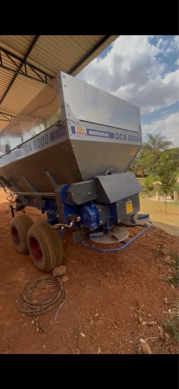 Distribuidor de calcário e adubo tatu - Foto 4