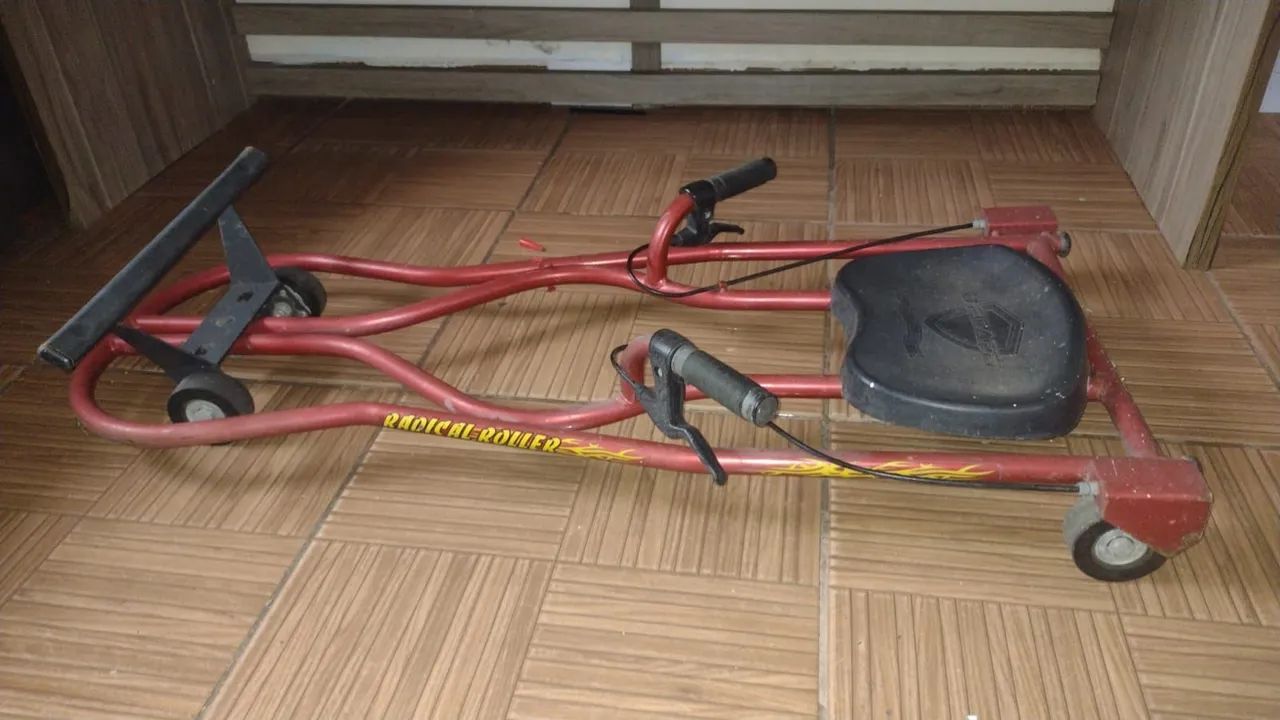 Carrinho de rolimã begatti