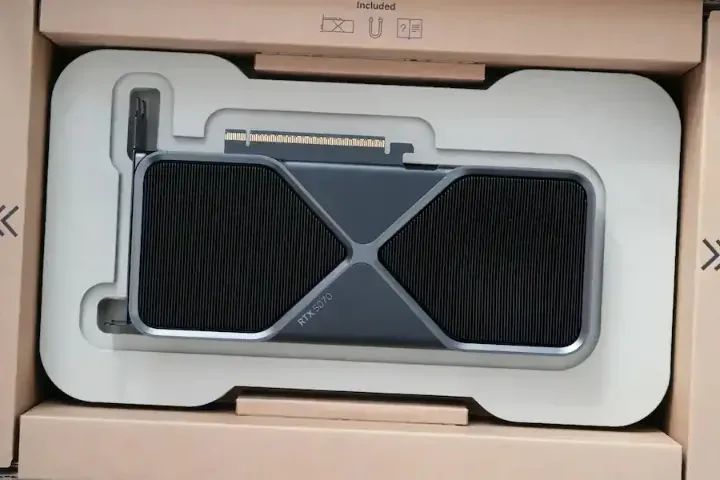 Nvidia - Geforce Rtx 5070 12gb Gddr7 Founders Edition - Foto 6