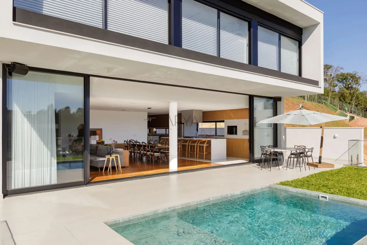 Casa à venda em condomínio em Pilarzinho - ARYA1