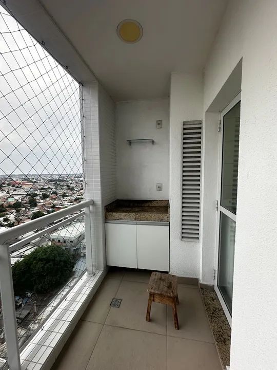 Apartamento com varanda e vista incrível!