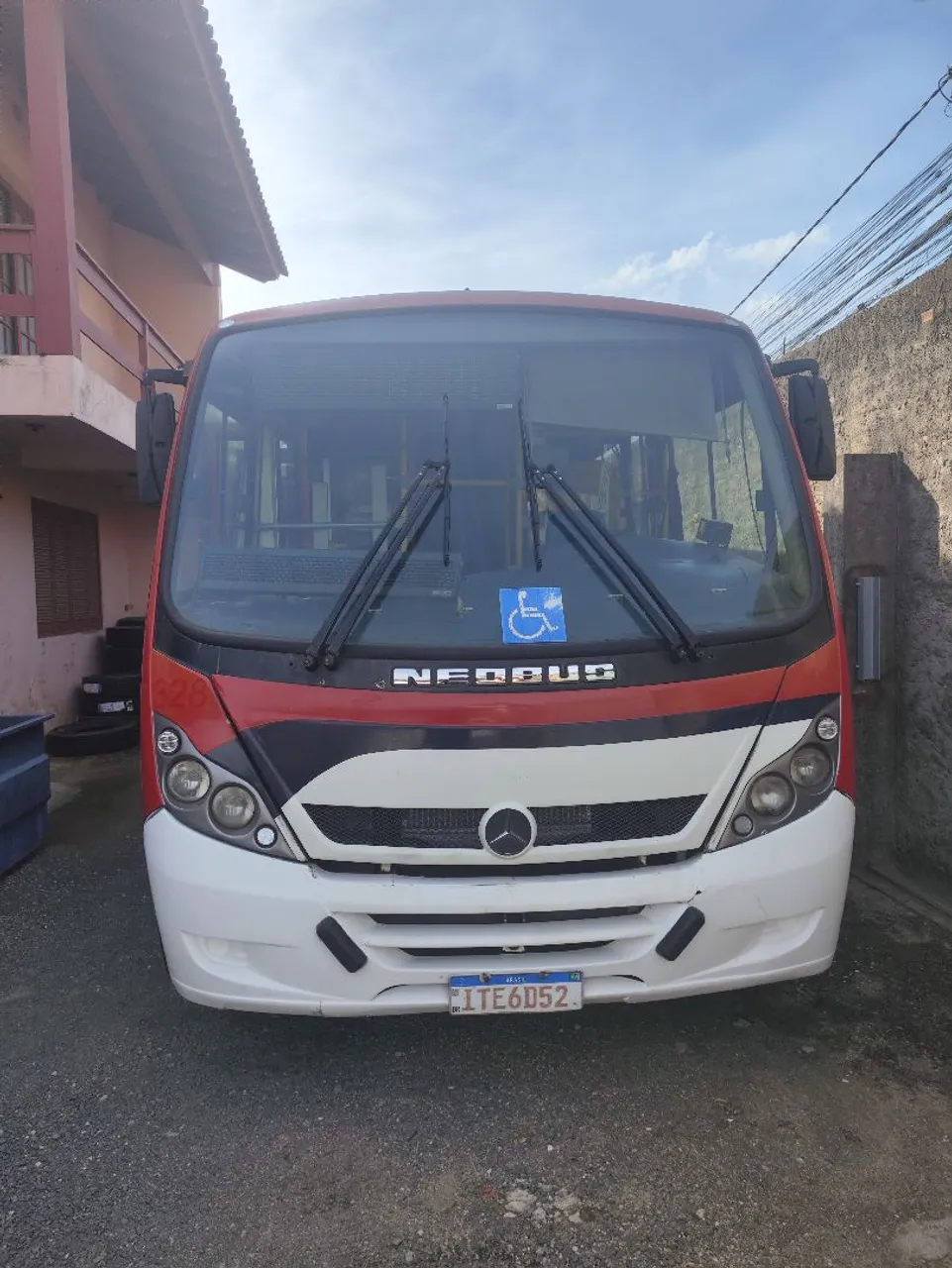 Micro ônibus 2012 27 lugares