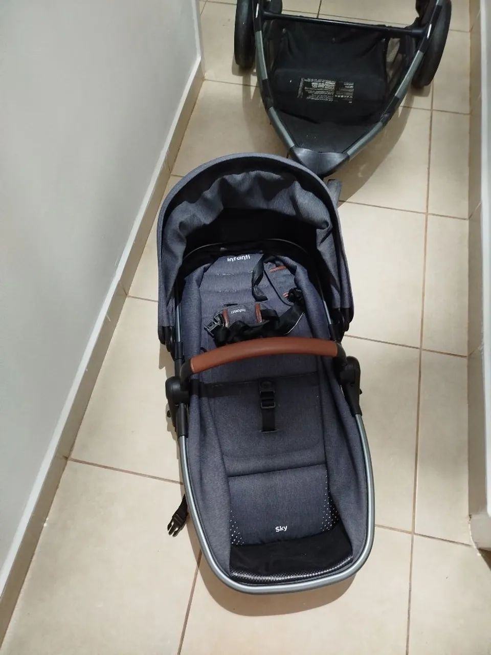 Carrinho de Bebê Infanti Sky - Foto 3