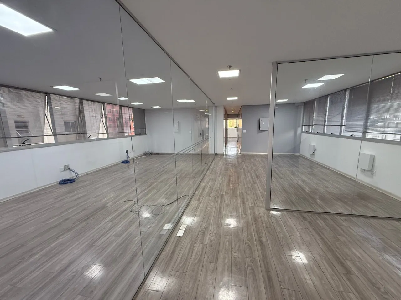 Andar corrido para alugar, 163m² de área, 1 vaga | Funcionários - BH