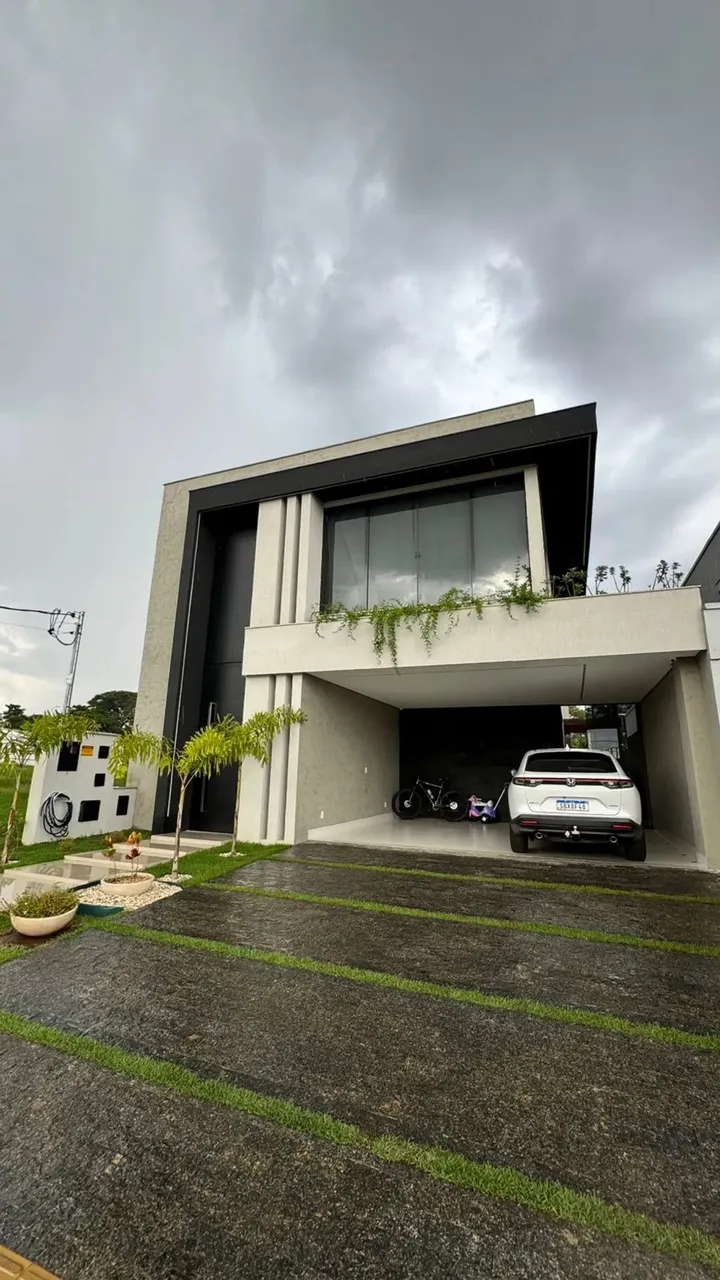 Casa Jardins Sevilha Casa em Condomínio com 3 Quarto(s) e 4 banheiro(s) à Venda, 250 por R