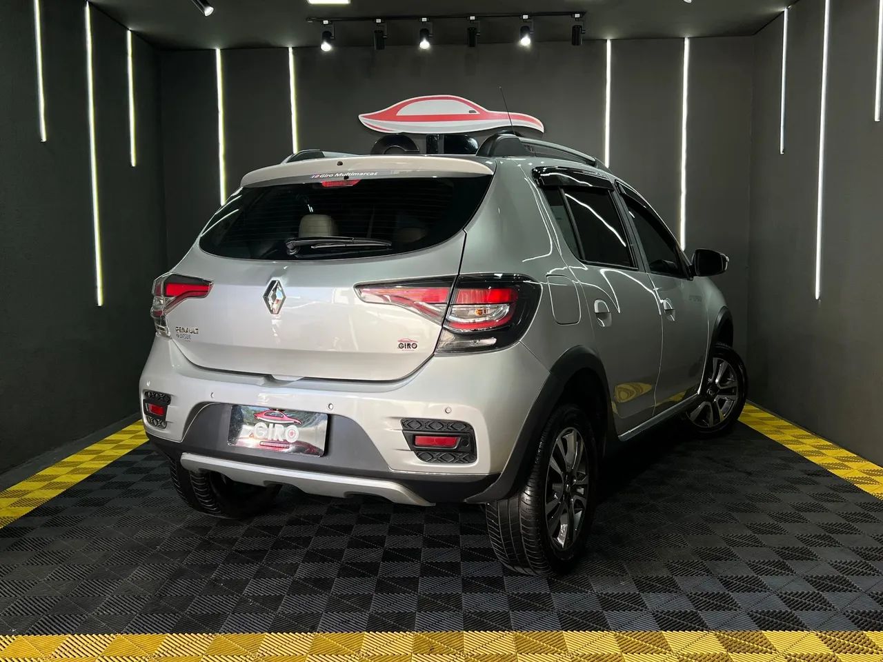 SANDERO STEPWAY 2020 ICONIC - Foto 2