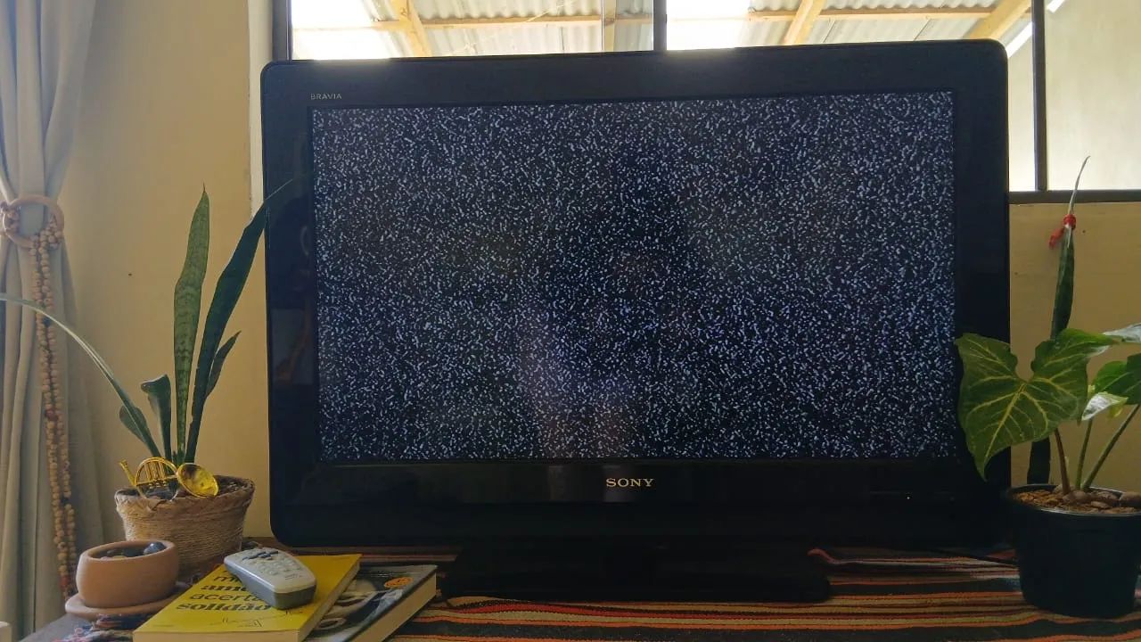 TV Sony Bravia LCD 32 polegadas - Foto 2