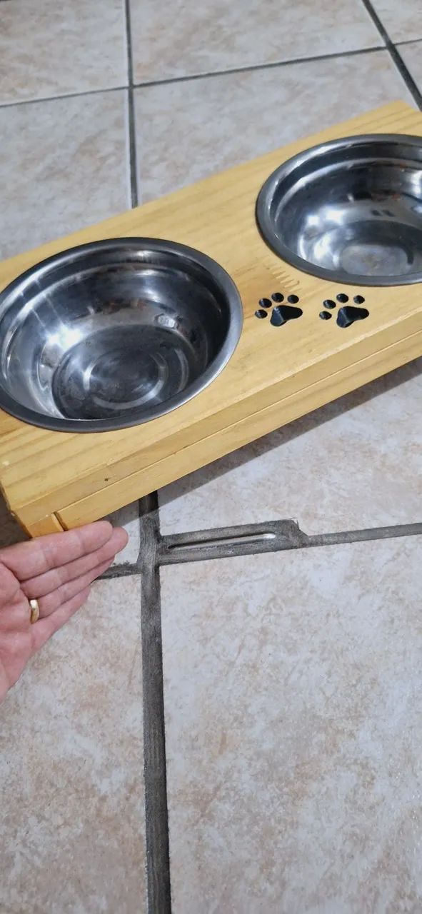 Comedouro e  bebedouro para  cães  pequenos ou  gatos - Foto 3