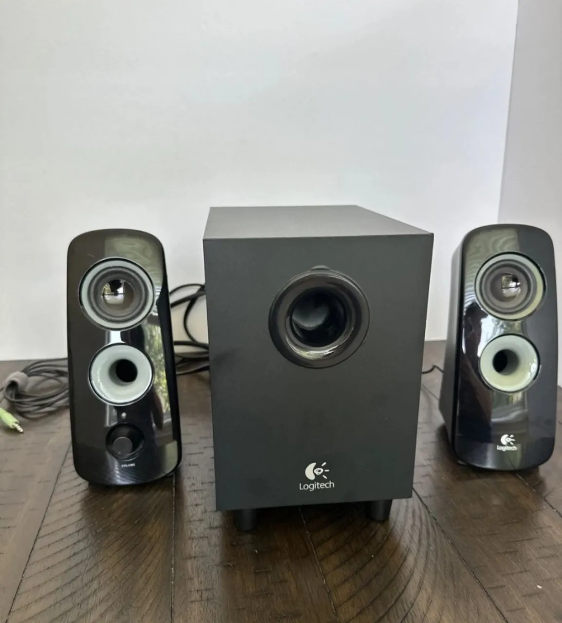 Caixas de Som Logitech 2.1 Modelo Z323 Subwoofer L<br>Logitech - Z323 Speaker System - Black.