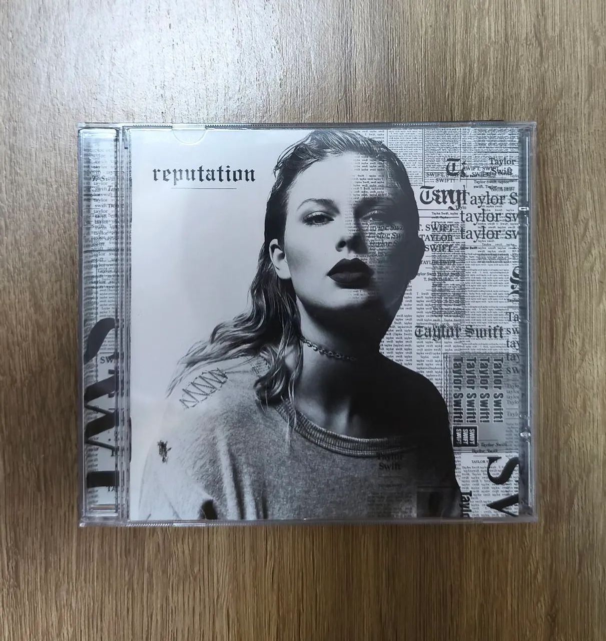 CD Taylor Swift Reputation com poster  - Foto 2