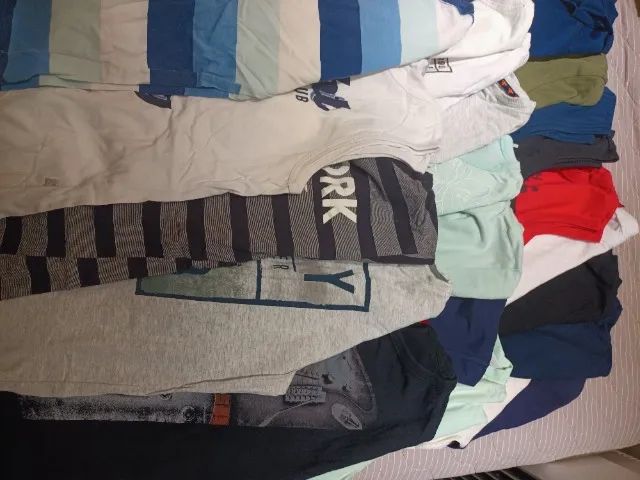 Conjunto 27 Camisas Uso diverso Comprimento 55cm Gap, Hering e mais - Foto 3