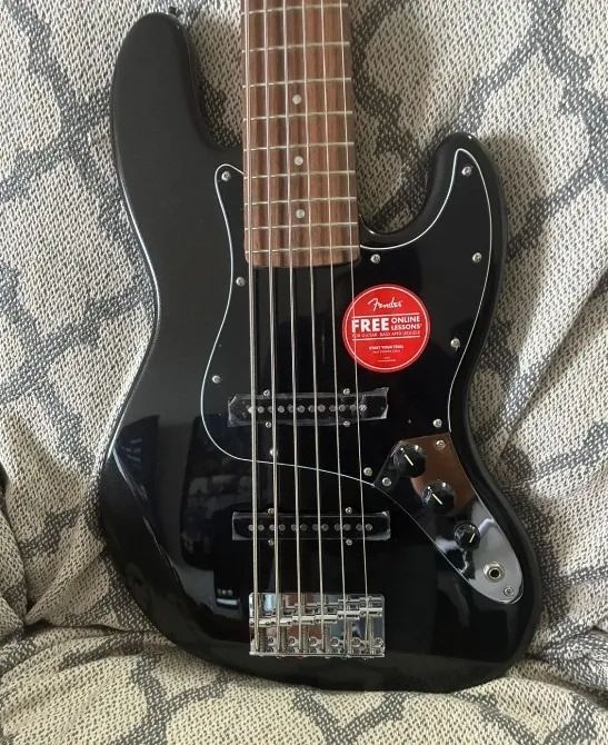 Baixo Squier Affinity Series Jazz Bass VI - Instrumentos musicais
