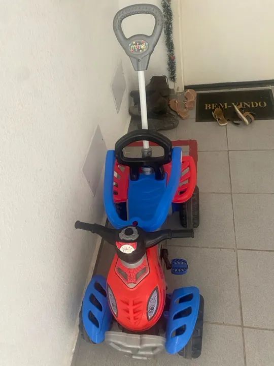 Carrinho de passeio infantil - Spiderman - Foto 2