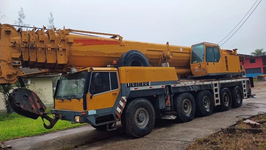 Guindaste liebherr 160t 