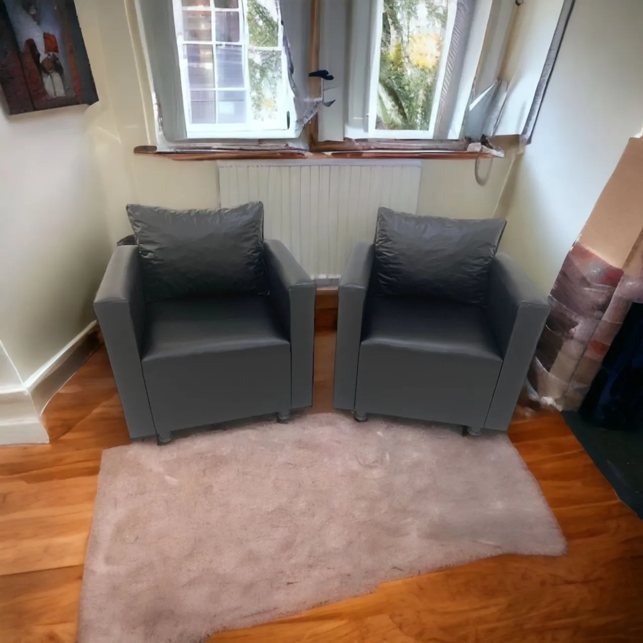 Poltronas de um lugar para espera encosto fixo e almofada soltas várias cores em Corino 