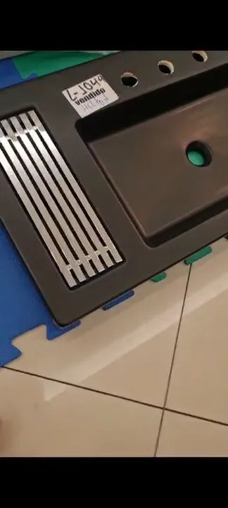 Cuba de Sobrepor com Saboneteira Grelha Ébano/Black Matte - Foto 6