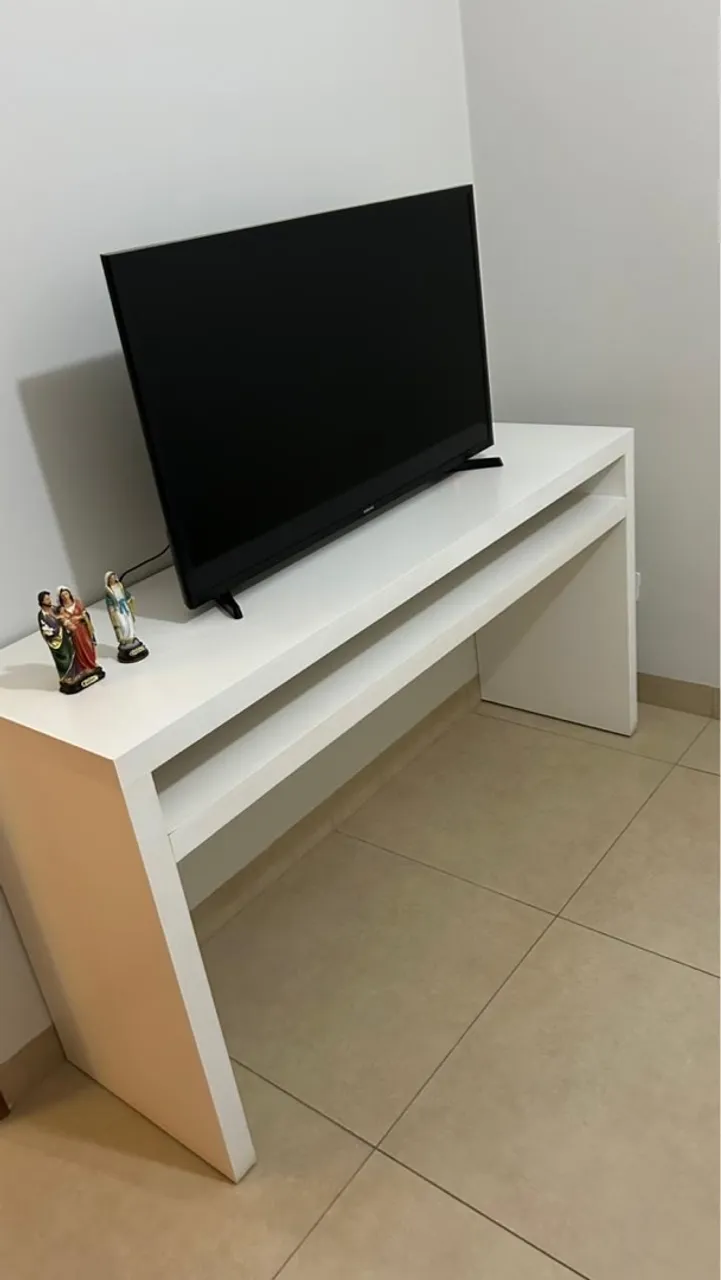 Mesa para TV moderna e elegante