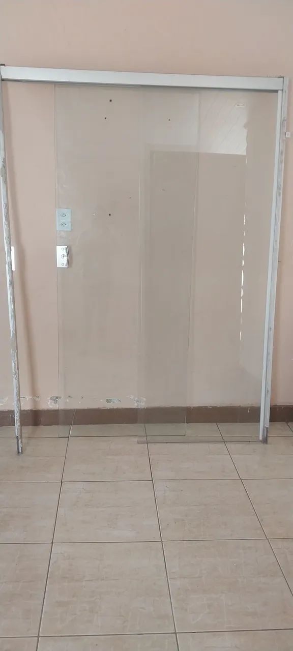 Porta de correr de vidro com fechadura - Foto 2