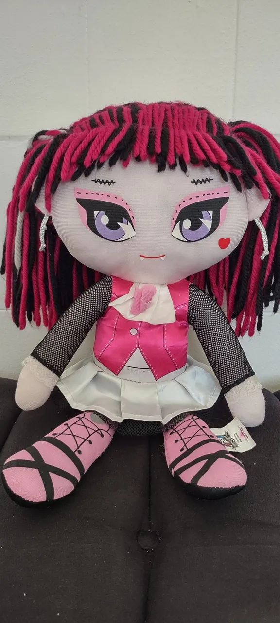 Boneca de Pelúcia Monster High - Draculaura - Foto 3