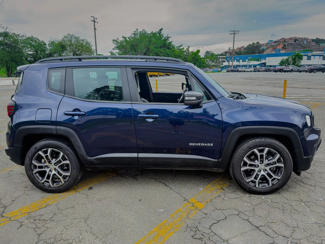 Jeep Renegade Long. T270 1.3 TB 4X2 Flex Aut. 2022 - Foto 3