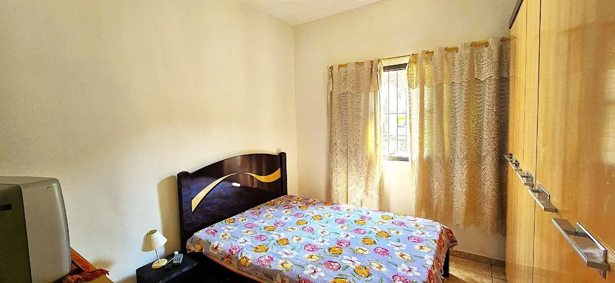 Casa tipo para venda com 5 quartos, 143m² - Foto 5
