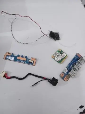 Partes de um Sony Vaio Vpceh30eb