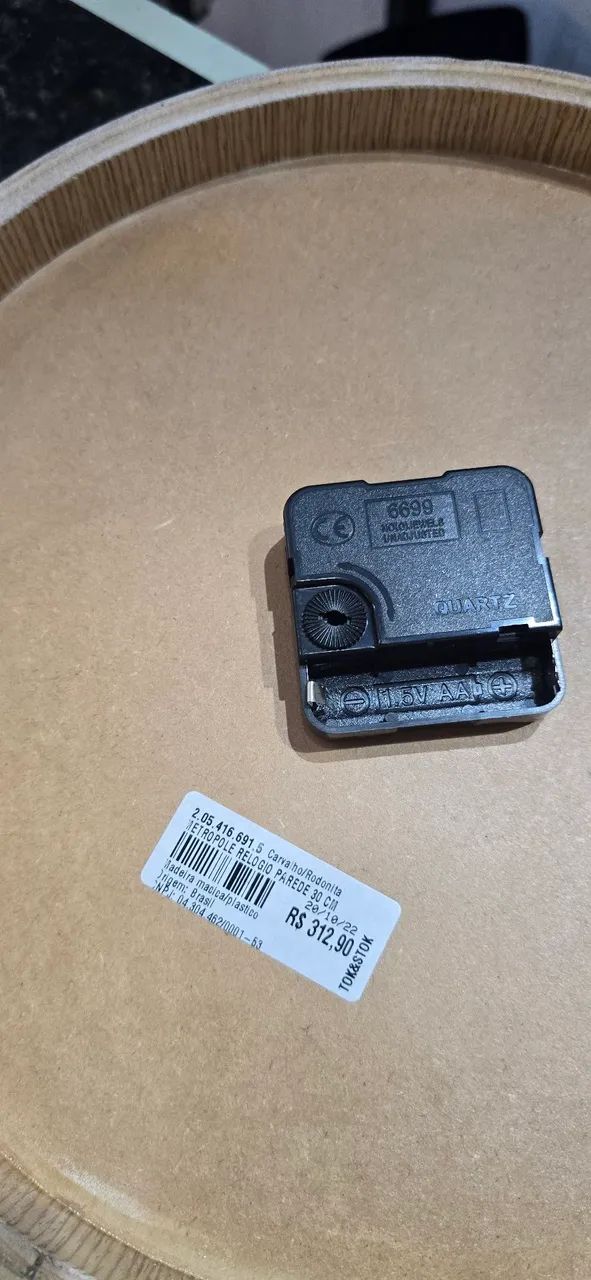 RELÓGIO DE PAREDE 30 CM METRÓPOLE Tok&Stok  - Foto 3