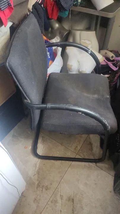 Cadeira de Escritório Preta Usada