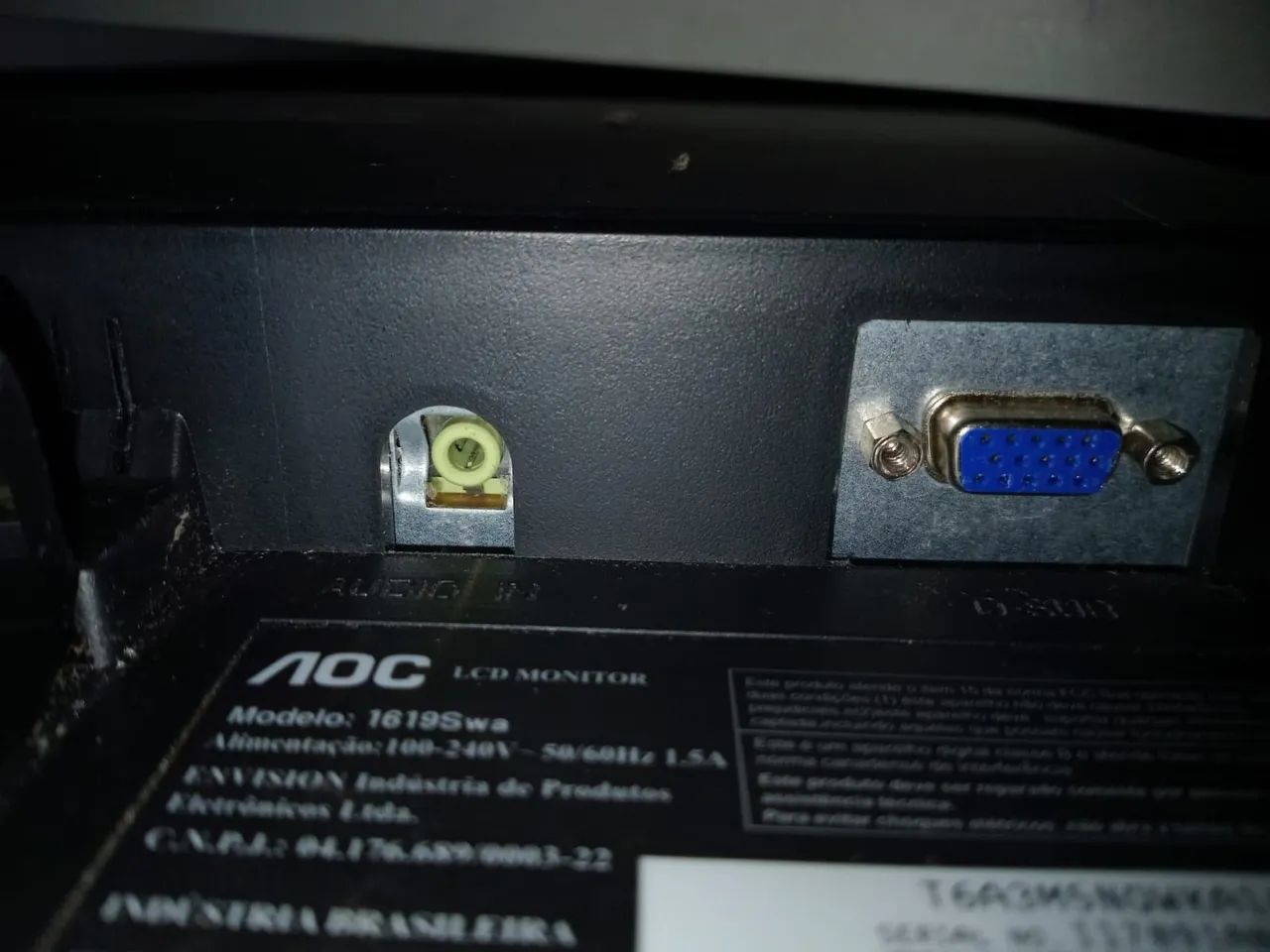Monitor AOC de 16 polegadas funcionando bem. - Foto 4
