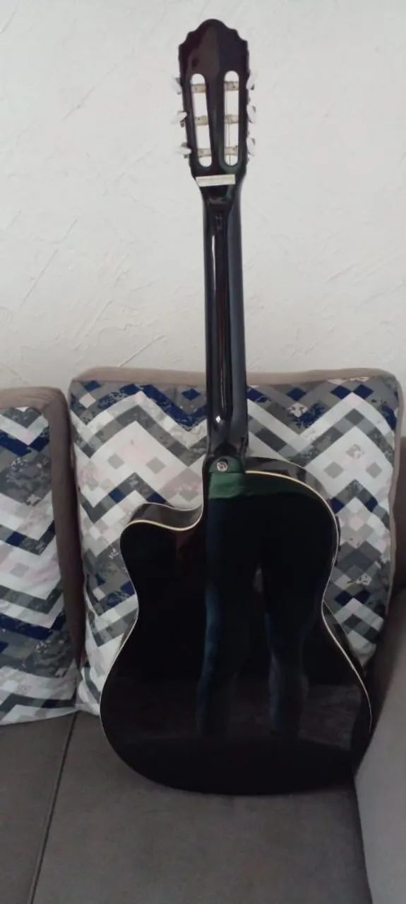 Violão pouco uso 64167786735617122