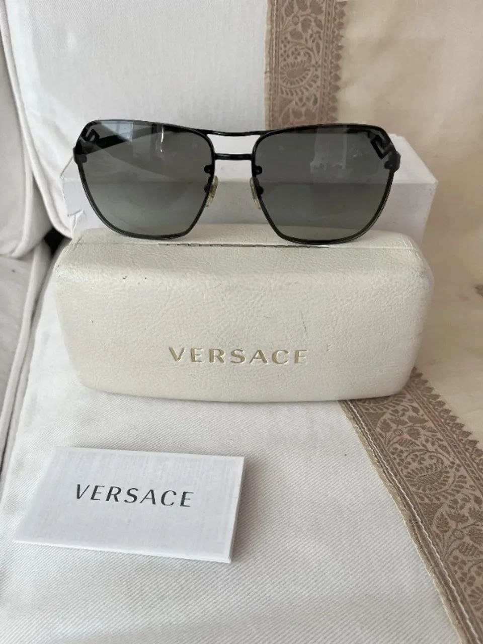 Óculos estiloso , lente deliciosa, Marca Versace