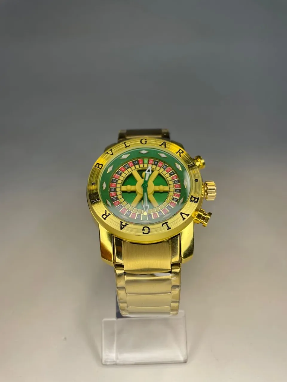 Bvlgari cassino dourado
