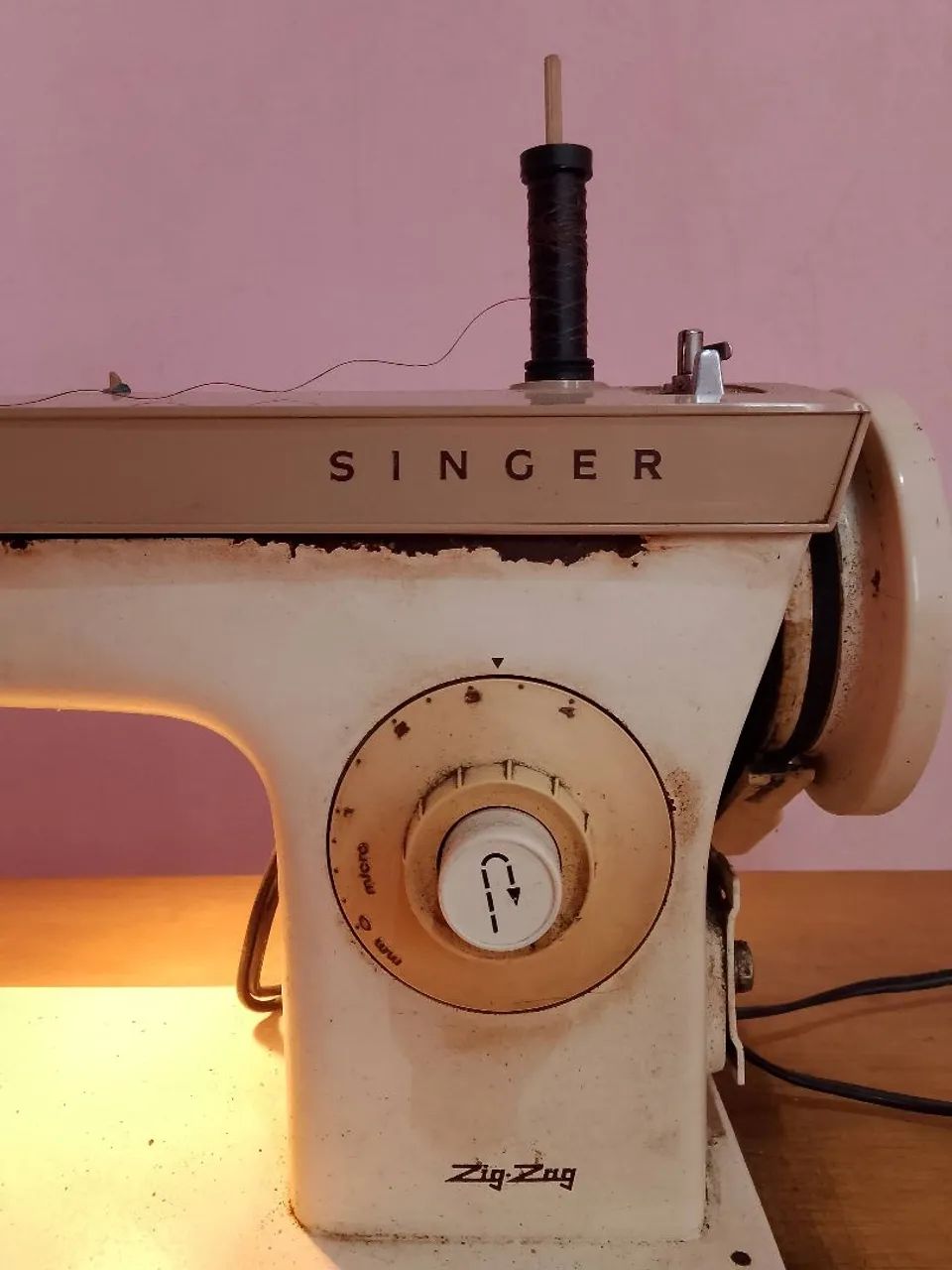 Máquina de Costura Singer - Foto 5