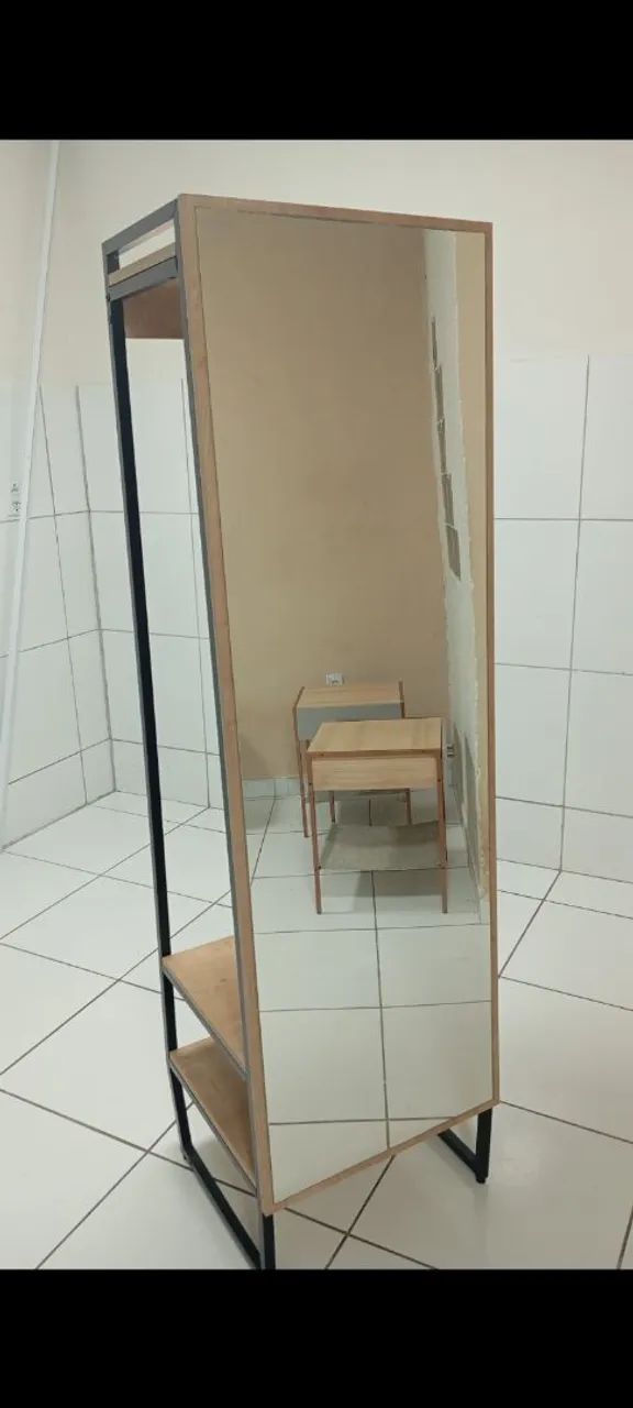 Prateleira de Ferro e Madeira para Decoração - Foto 4