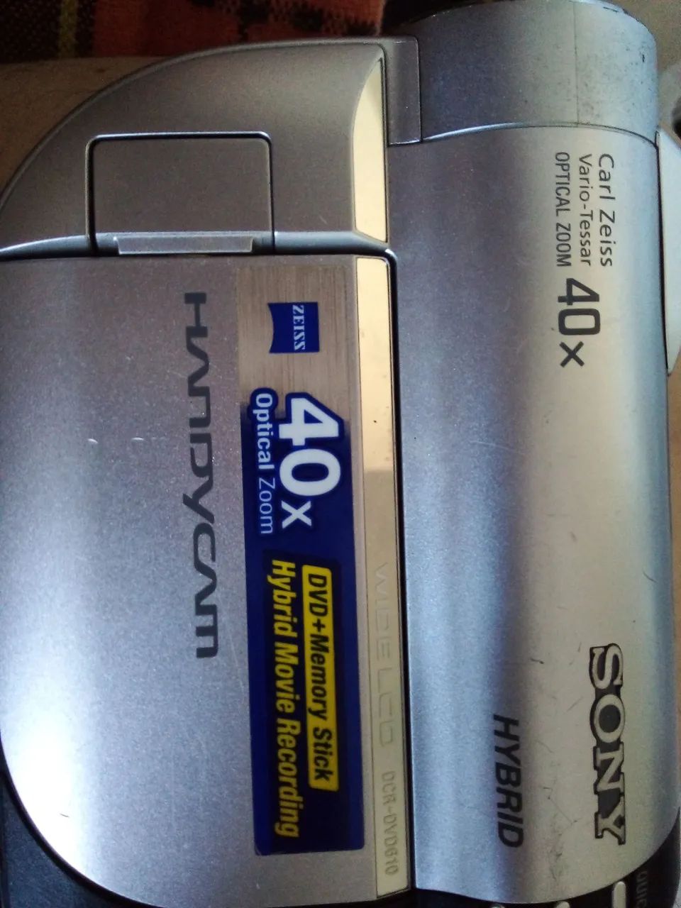 Filmadora Sony Handycam DCR-DVD610 40x Zoom